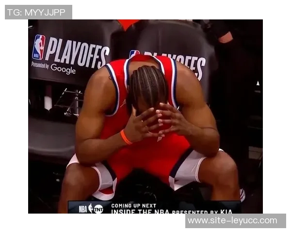 掘金自媒体调侃哈登布劳恩笑容满面快船季后赛大战七场引热议